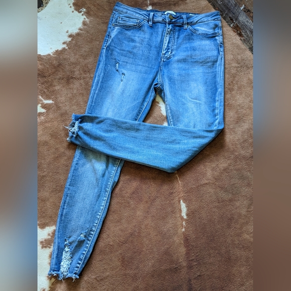 Simple Society Eco Friendly Distressed Skinny Ankle Jeans - Picture 2 of 16